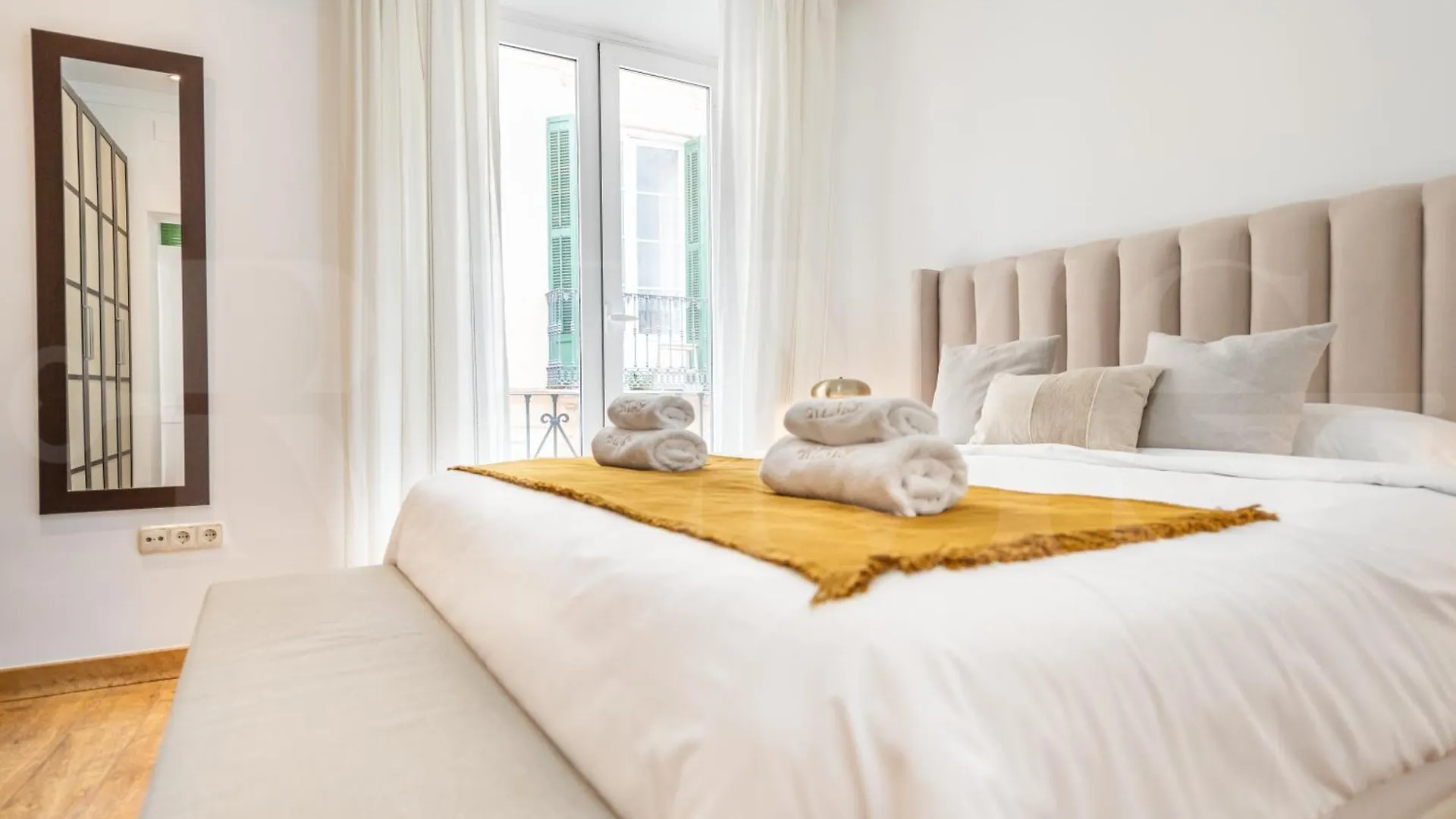 Charming Apartment With Private Patio By Rems マラガ スペイン