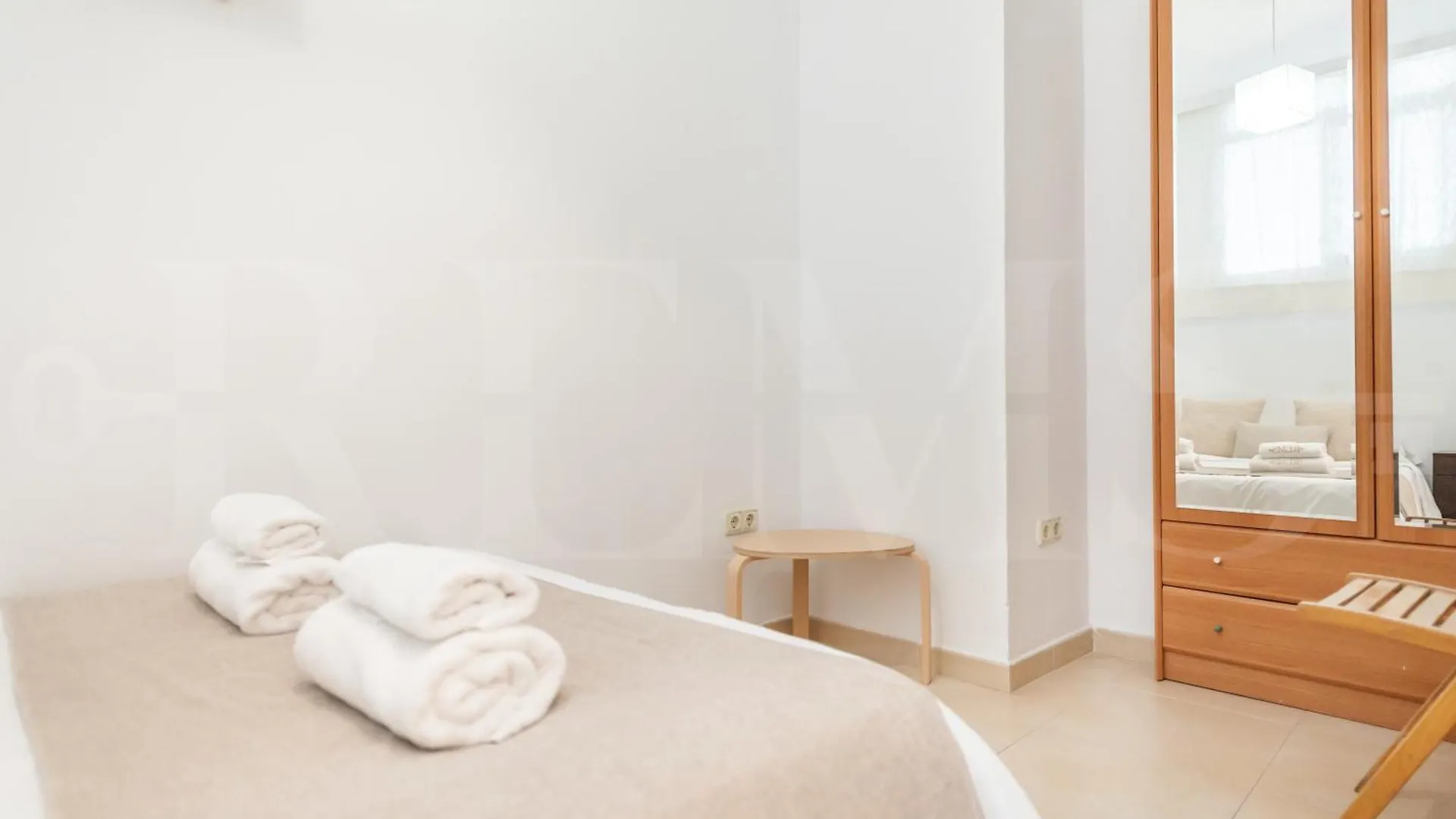 Charming Apartment With Private Patio By Rems マラガ スペイン